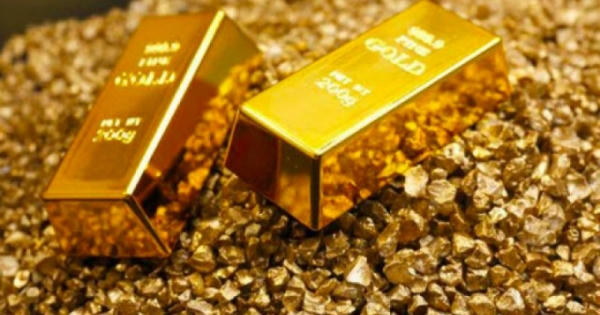Giá vàng hôm nay 15/8: Đồng USD suy yếu, giá vàng vọt tăng