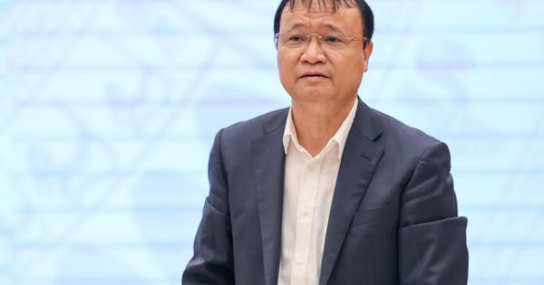 Có cần điều chỉnh giá xăng dầu 2 ngày 1 lần? Thuế xăng dầu có giảm được hơn nữa không? Có cần điều chỉnh giá xăng dầu 2 ngày 1 lần? Thuế xăng dầu có giảm được hơn nữa không?