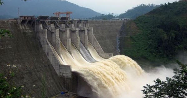 Hiểm họa từ thủy điện: Ám ảnh động đất, xả lũ Hiểm họa từ thủy điện: Ám ảnh động đất, xả lũ