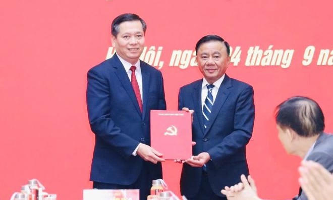 Ông Nguyễn Long Hải giữ chức Phó Bí thư Đảng ủy các cơ quan Đảng Trung ương Ông Nguyễn Long Hải giữ chức Phó Bí thư Đảng ủy các cơ quan Đảng Trung ương