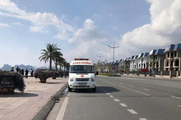 Quảng Ninh: Bàng hoàng phát hiện thi thể người phụ nữ dưới mương nước trong khu đô thị