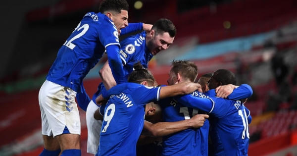 Liverpool 0-2 Everton: Thi đấu yếu kém, nhà vua "ngã ngựa"
