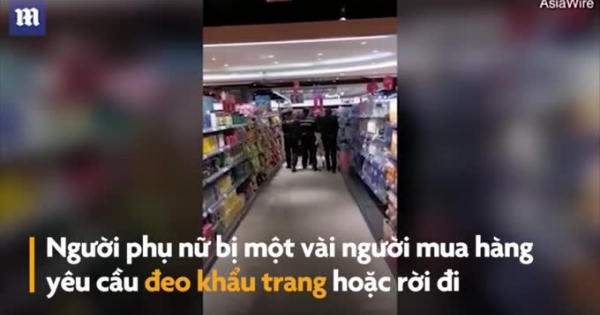 Clip: Người phụ nữ bị lôi ra khỏi siêu thị vì không đeo khẩu trang, khạc nhổ giữa tâm bão virus Corona