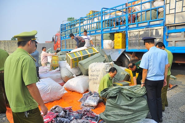 Mở đợt tấn công cao điểm ngăn chặn, đẩy lùi buôn lậu, gian lận thương mại