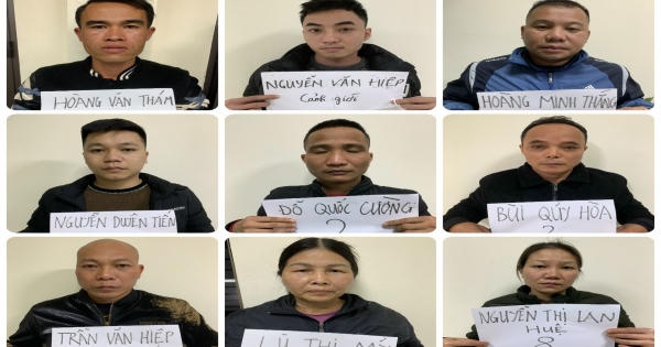 Khởi tố "ổ" xóc đĩa ăn tiền, dùng bộ đàm để liên lạc