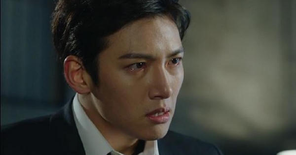 Thương vợ bầu sắp đẻ, chồng tranh thủ nghỉ trưa về rửa bát thì choáng váng phát hiện sự thật 'động trời'