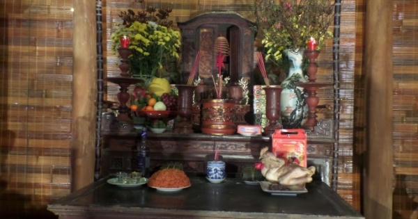 Những lưu ý khi bày trí bàn thờ ngày Tết