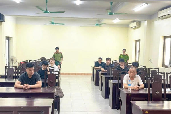 Quảng Ninh: Bắt nhóm đối tượng tổ chức cho người nước ngoài nhập cảnh trái phép