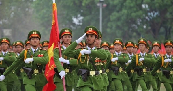 Phát huy truyền thống anh hùng, cách mạng của Lực lượng CAND Phát huy truyền thống anh hùng, cách mạng của Lực lượng CAND