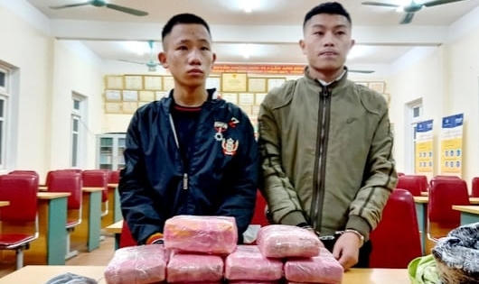 Nhận 300 triệu đồng tiền công để vận chuyển lô “hàng trắng” cực khủng ra Bắc tiêu thụ