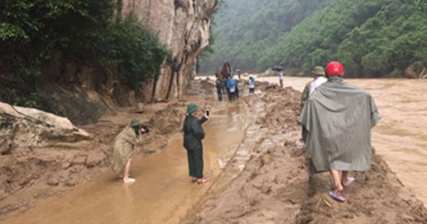 Khẩn trương khắc phục hậu quả bão số 3 Khẩn trương khắc phục hậu quả bão số 3