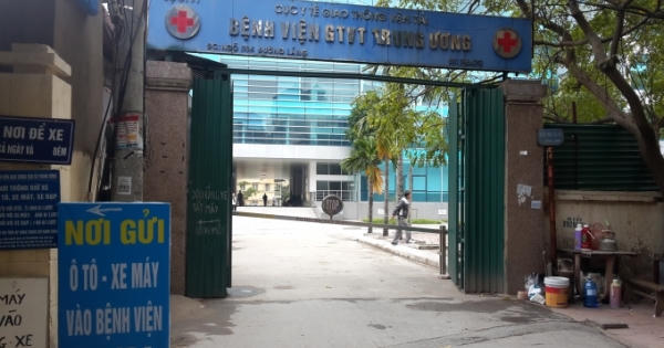 Có bác sĩ "nhái" trên giấy khám sức khỏe "chợ đen"