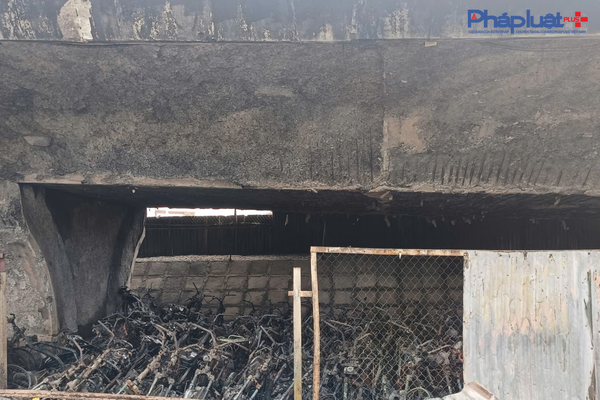 Cháy bãi xe dưới gầm cầu Vĩnh Tuy: Loại trừ nguyên nhân do con người tác động