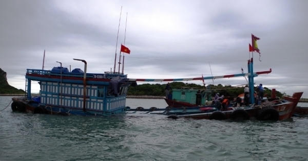 Cứu được 5 thuyền viên trên tàu cá gặp nạn