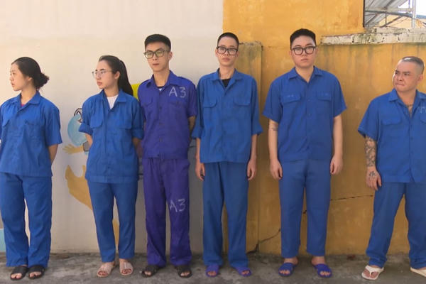 Khởi tố nhóm đối tượng tổ chức sử dụng ma túy tại căn hộ chung cư tại Hạ Long Khởi tố nhóm đối tượng tổ chức sử dụng ma túy tại căn hộ chung cư tại Hạ Long