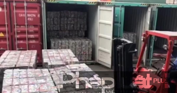 TP HCM: Phát hiện 5 container phế liệu xuất đi Hàn Quốc trái phép TP HCM: Phát hiện 5 container phế liệu xuất đi Hàn Quốc trái phép