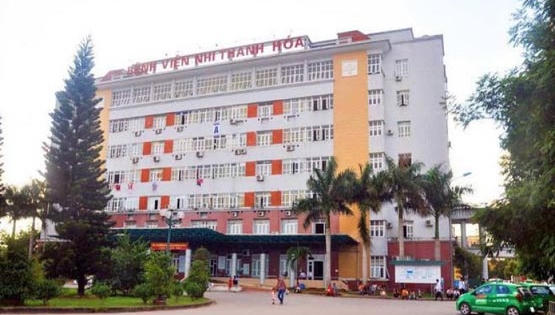 Thanh Hóa: Bé gái bị bỏ lại bệnh viện lúc nửa đêm