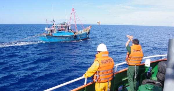Tuần tra bảo vệ an ninh, an toàn tuyến đường ống dẫn khí dưới biển Bà Rịa - Vũng Tàu Tuần tra bảo vệ an ninh, an toàn tuyến đường ống dẫn khí dưới biển Bà Rịa - Vũng Tàu