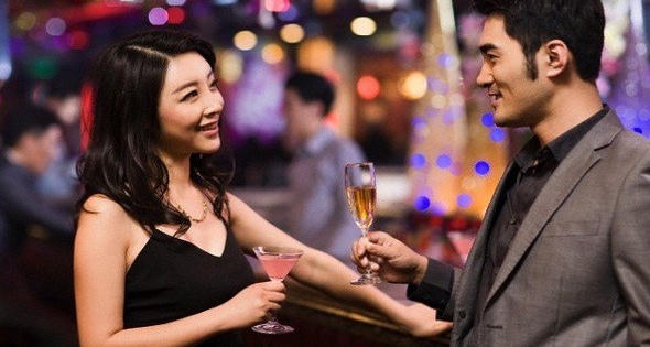 Tình trẻ và cú lừa cả tình lẫn tiền khiến nữ đại gia 'lên bờ xuống ruộng'