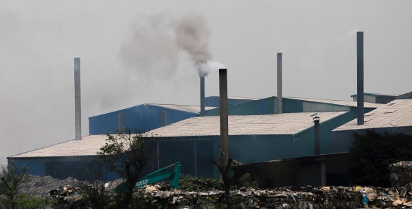 Sông Cầu ô nhiễm vì 97 cơ sở gây hại môi trường tại Bắc Ninh: Cần tổ chức cưỡng chế ngay Sông Cầu ô nhiễm vì 97 cơ sở gây hại môi trường tại Bắc Ninh: Cần tổ chức cưỡng chế ngay