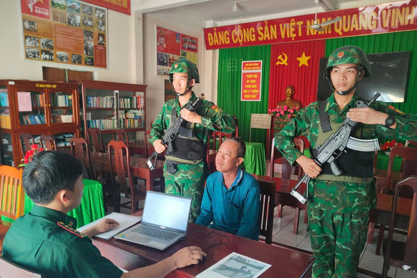 Khới tố hình sự đối tượng tổ chức cho người khác xuất cảnh trái phép