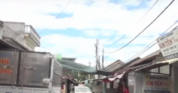 Tin nhanh ngày 20/8/2018: Truy bắt đối tượng dùng hung khí cướp hơn 2 tỷ đồng