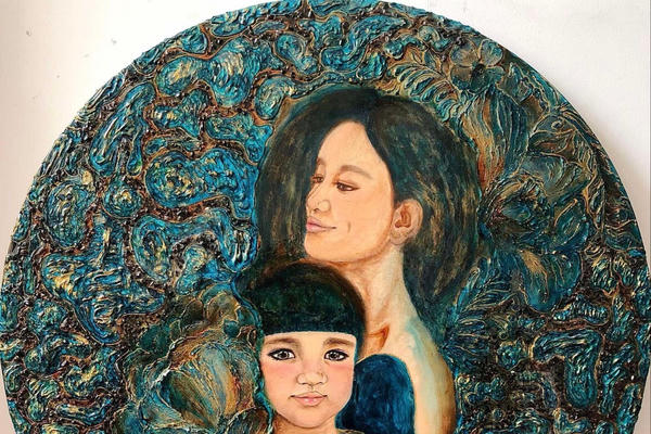 Triển lãm đầu tay của nữ thiết kế nội thất trở thành họa sĩ