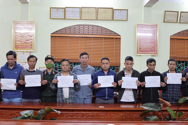 Lai Châu: Chánh Thanh tra huyện, Trưởng BQL rừng phòng hộ Sìn Hồ bị tạm giữ vì đánh bạc