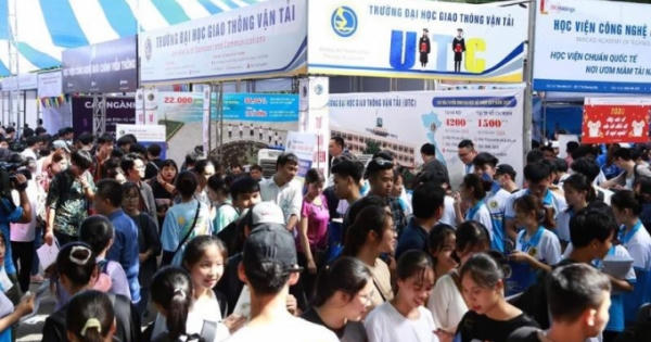 Tuyển sinh 2020: Chạy đua 'vơ vét' thí sinh