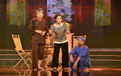 Phi Nhung trải lòng nỗi khổ giường ngủ là ghế dựa, nhà là máy bay