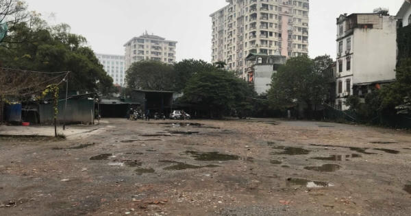 UBND phường Vĩnh Phúc ra quân kiểm tra, xử lý các bãi xe không phép trên địa bàn