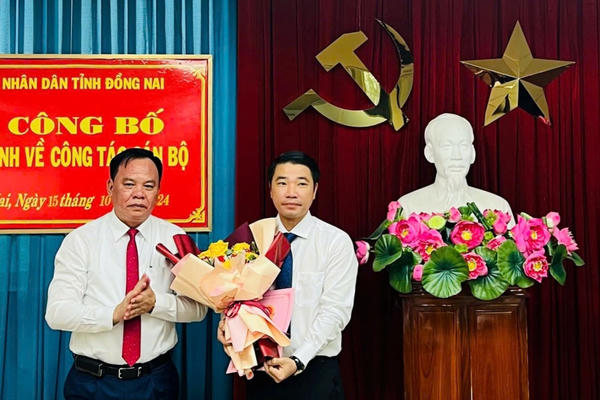 Ông Trần Dương Hùng làm Phó giám đốc Sở Công Thương Đồng Nai Ông Trần Dương Hùng làm Phó giám đốc Sở Công Thương Đồng Nai