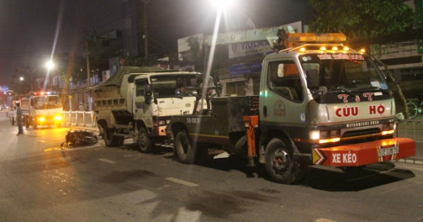 Đậu xe trên đường không để lại cảnh báo làm một người chết thảm