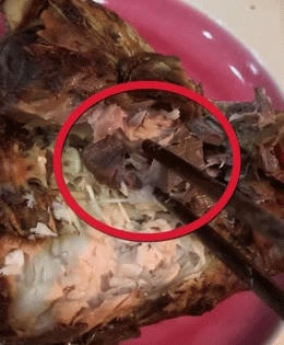 Công ty CleverFood bán cá kho có giòi bị phạt 17 triệu đồng
