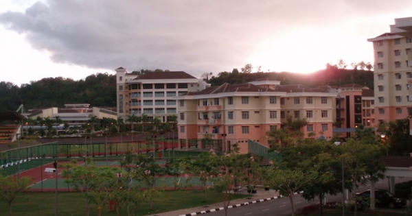 Nữ sinh đột tử khi tham gia chạy 200 m Nữ sinh đột tử khi tham gia chạy 200 m