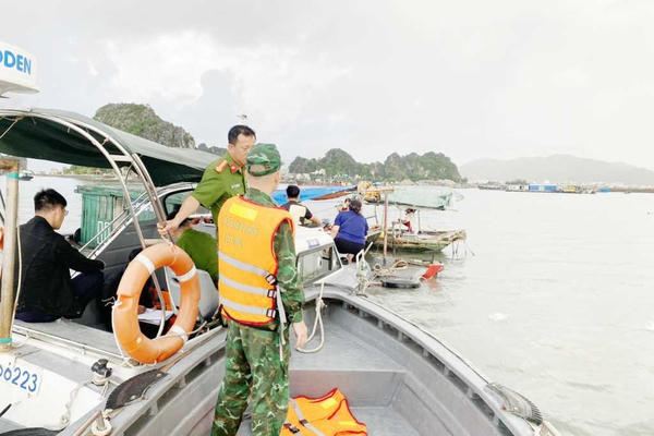 Quảng Ninh: Chìm tàu cá khi đang sửa chữa, một ngư dân tử nạn