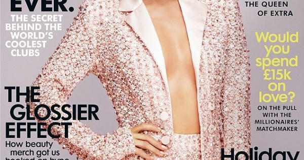 Cô nàng thừa kế Paris Hilton không nội y trên bìa tạp chí
