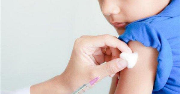 Thủ tướng yêu cầu Bộ Y tế nghiên cứu việc tiêm vaccine phòng COVID-19 cho trẻ 3-5 tuổi
