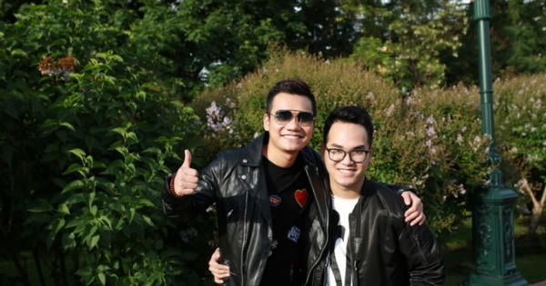 Mặc ồn ào dư luận, Khắc Hưng thoải mái đi du lịch cùng anh trai