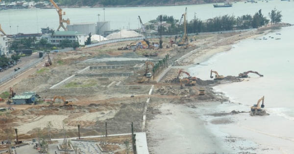 Nạo vét, cắt xén 48.600 m2 xây khu cao ốc lấn biển ở Quy Nhơn