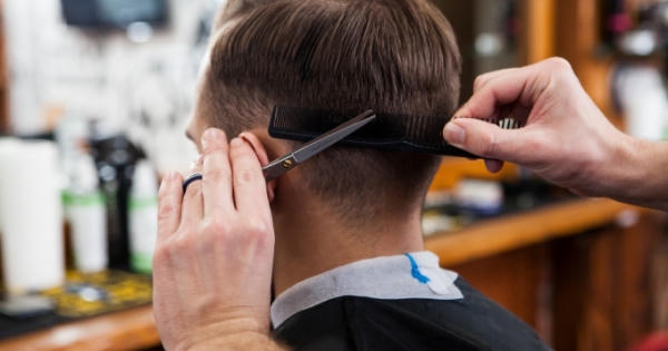 Việc thu thuế 7% dịch vụ cắt tóc, gội đầu, massage đã có từ trước