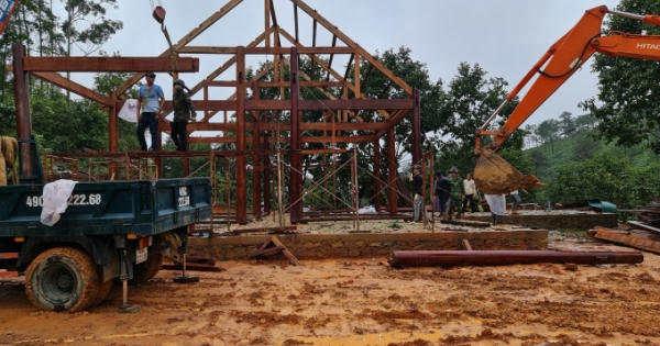 Tháo dỡ các công trình lấn chiếm đất rừng ở Đà Lạt