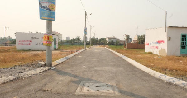 Cơn sốt đất ven đô TP HCM: Thủ phạm là giới đầu nậu và “cò” đất? Cơn sốt đất ven đô TP HCM: Thủ phạm là giới đầu nậu và “cò” đất?