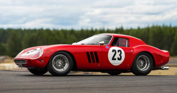 Chiếc ô tô cổ siêu hiếm bán không dưới 1.000 tỷ đồng Chiếc ô tô cổ siêu hiếm bán không dưới 1.000 tỷ đồng