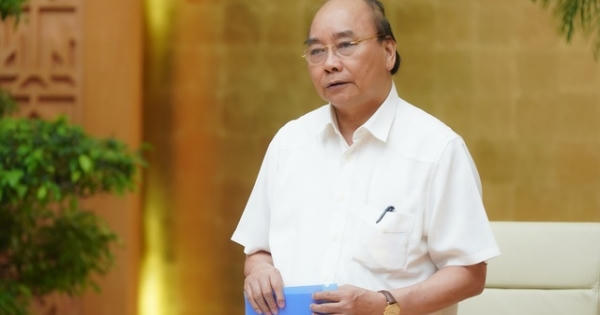 Thủ tướng: Tiếp tục “cấm cửa” kinh doanh vũ trường, karaoke vì Covid-19