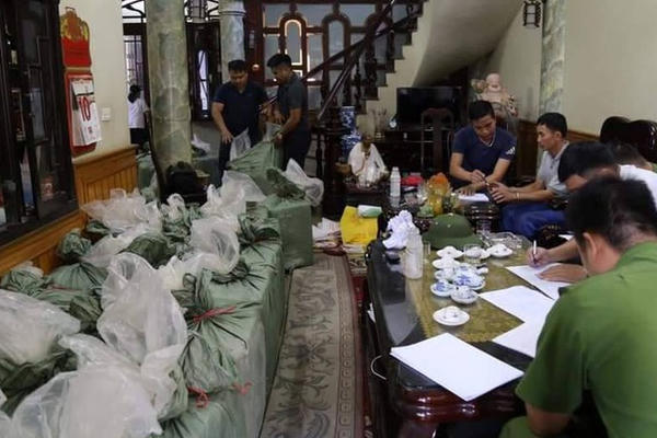 Quảng Ninh tăng cường đấu tranh chống buôn lậu, pháo nổ, vũ khí trái phép trên địa bàn