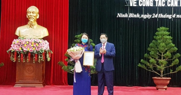 Bộ Chính trị bổ nhiệm bà Nguyễn Thị Thu Hà giữ chức Bí thư tỉnh ủy Ninh Bình Bộ Chính trị bổ nhiệm bà Nguyễn Thị Thu Hà giữ chức Bí thư tỉnh ủy Ninh Bình