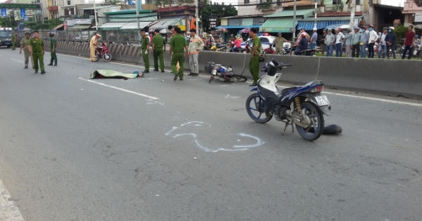 Thấy nạn nhân tử vong, tài xế xe tải nhanh chóng tăng ga bỏ chạy