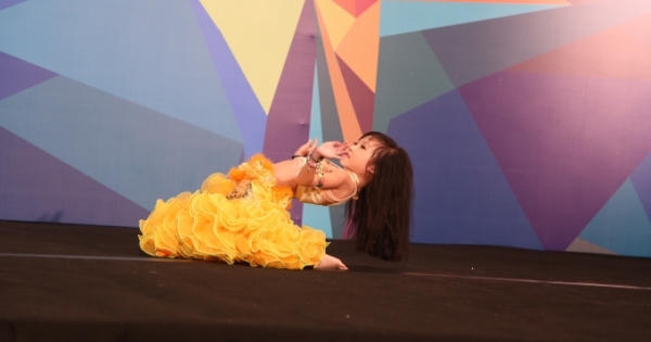 ‘Tiểu Khởi My’ khiến Giáng Son, Cường Seven, Lê Việt đứng ngồi không yên ‘Tiểu Khởi My’ khiến Giáng Son, Cường Seven, Lê Việt đứng ngồi không yên