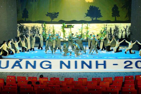 Tối 3/3 diễn ra Đêm thơ Nguyên tiêu “Trước biển lớn” tại Quảng Ninh